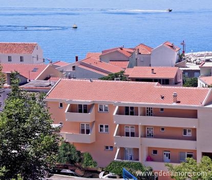 Apartments Tucepi Jakic, private accommodation in city Tučepi, Croatia